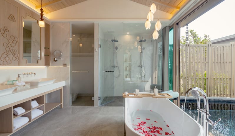 Seaview Double Pool Villa, Bathroom